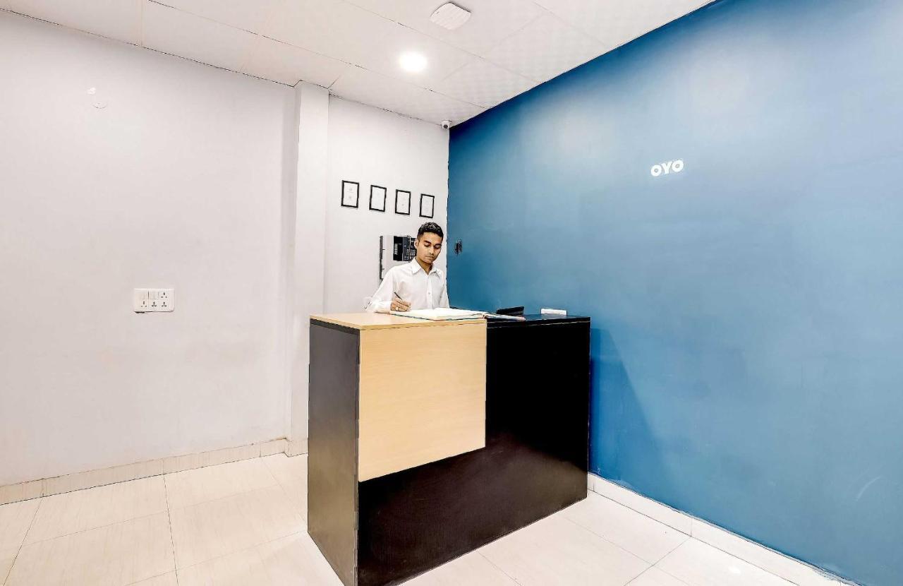 Collection O 71756 Hotel Silver Arrow Near Pacific Mall Tagore Garden Delhi  Luaran gambar