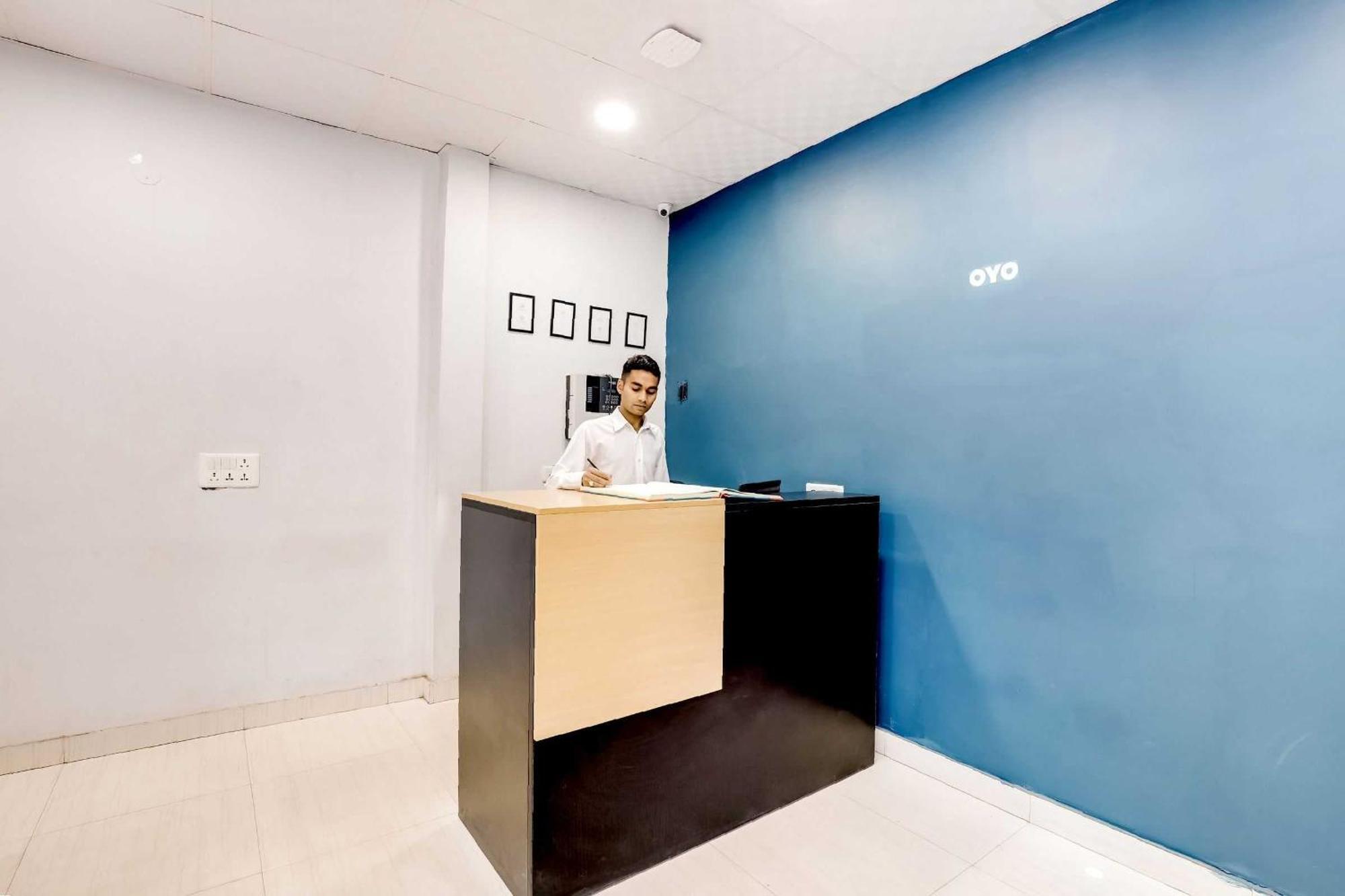 Collection O 71756 Hotel Silver Arrow Near Pacific Mall Tagore Garden Delhi  Luaran gambar
