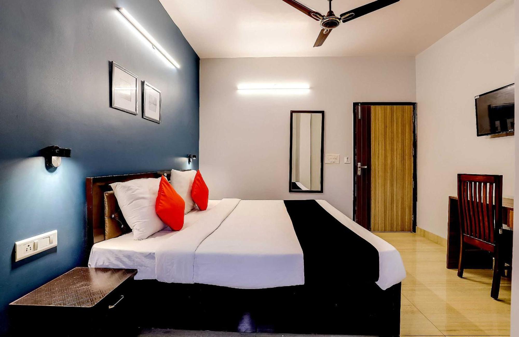 Collection O 71756 Hotel Silver Arrow Near Pacific Mall Tagore Garden Delhi  Luaran gambar